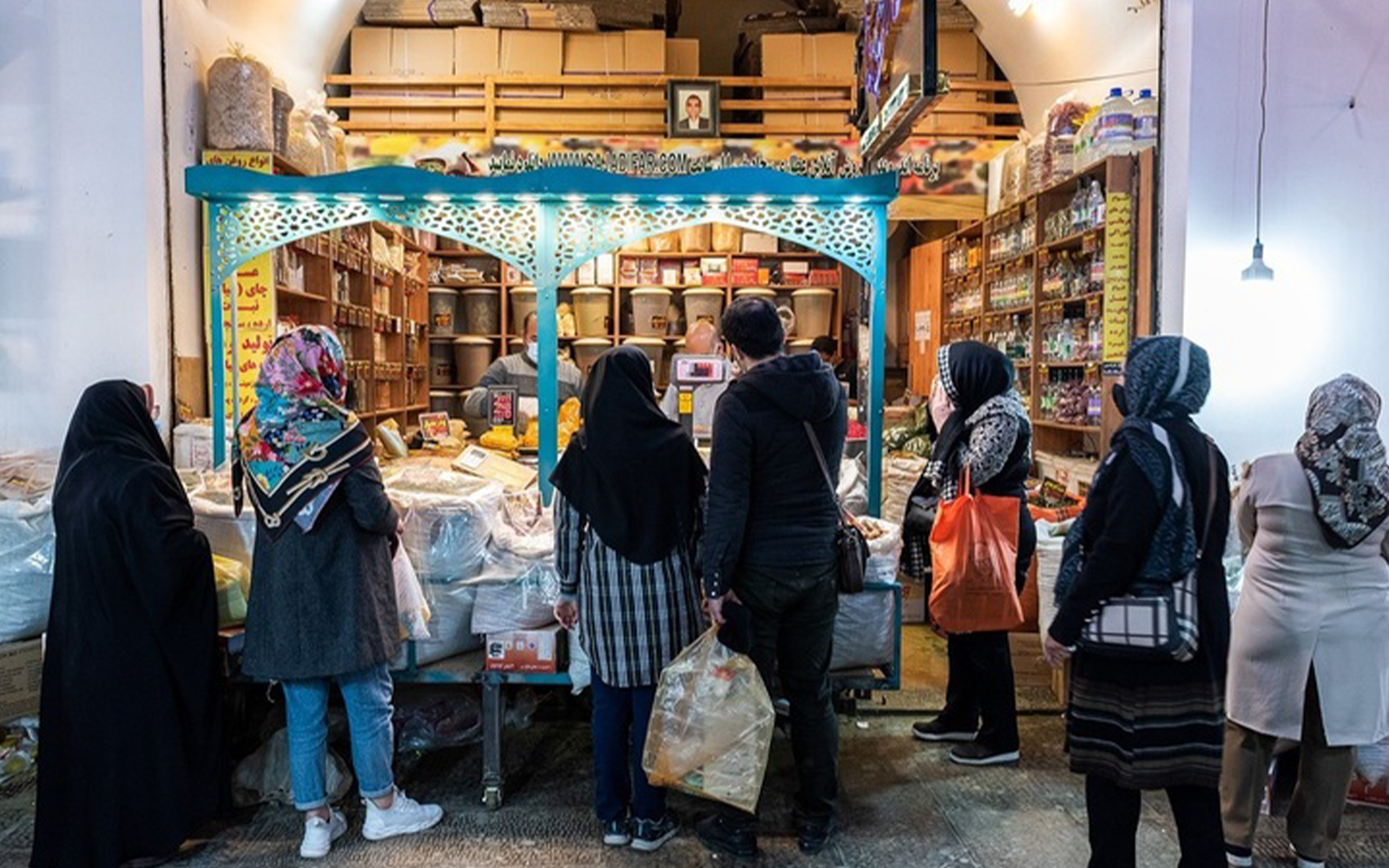 جزئیات عیدی ۲۰ میلیون تومانی دولت اعلام شد / امکان خرید اعتباری کالا بدون نیاز به ضامن، وثیقه و چک در طرح عید تا عید