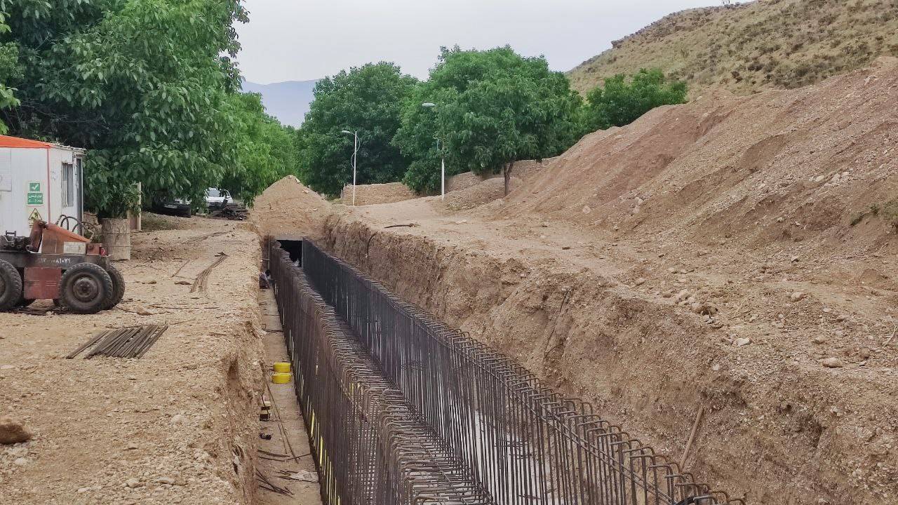 طرح سیل بند روستای توآباد در حال تکمیل است