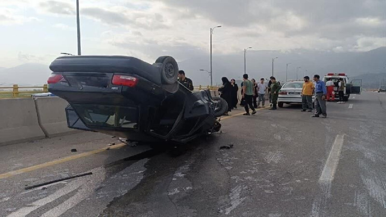 واژگونی خودرو در آزادراه قزوین – البرز یک فوتی برجای گذاشت