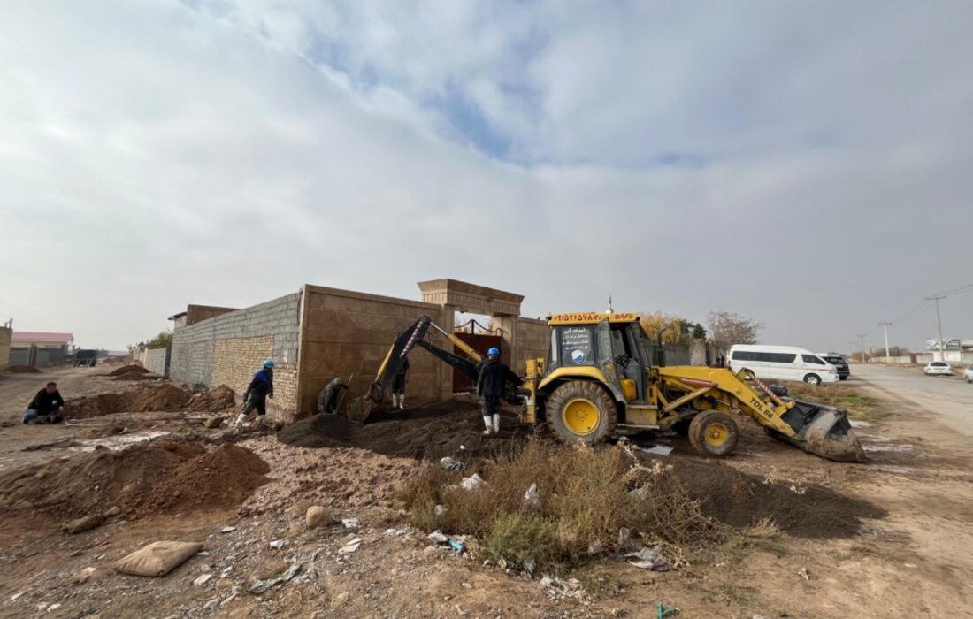 قطع ۶۰ انشعاب غیرمجاز آب در روستای گمیزدر مشهد