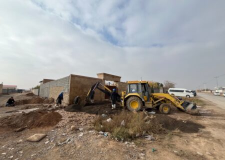 قطع ۶۰ انشعاب غیرمجاز آب در روستای گمیزدر مشهد